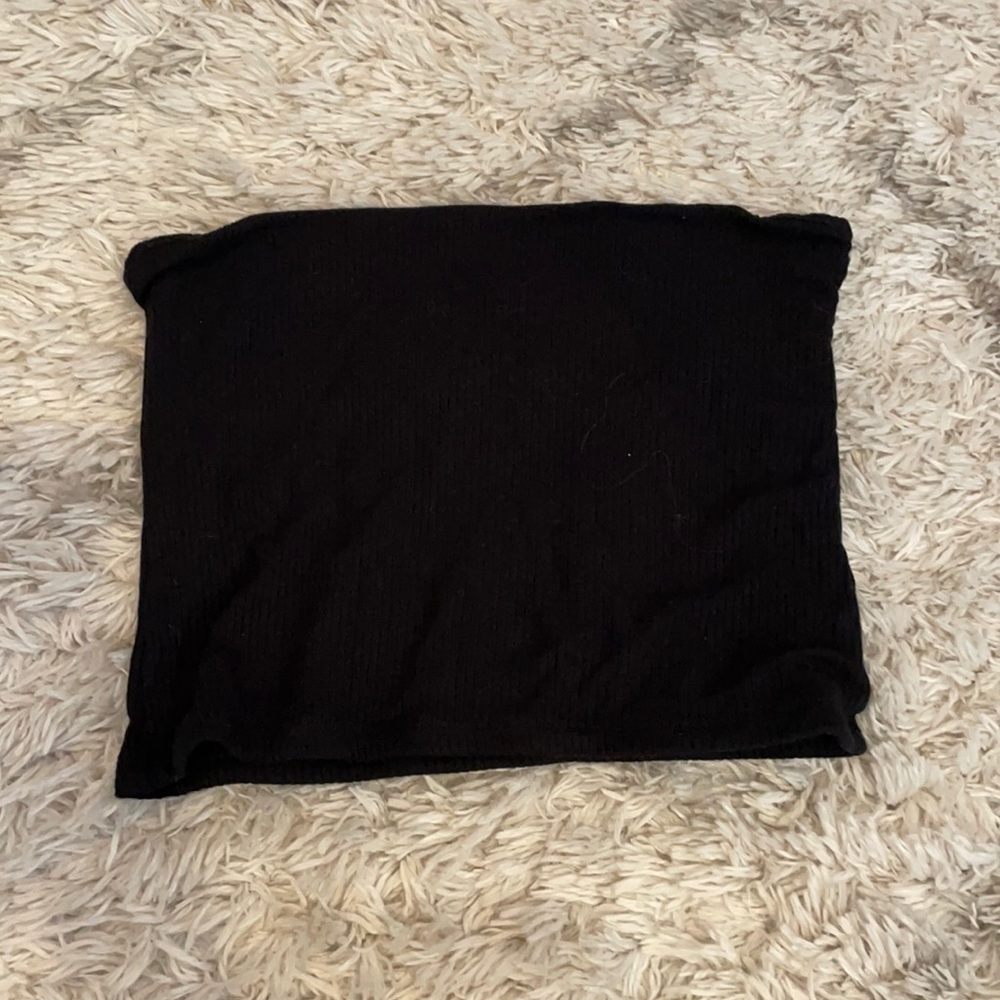 Emma and Sam Bando top